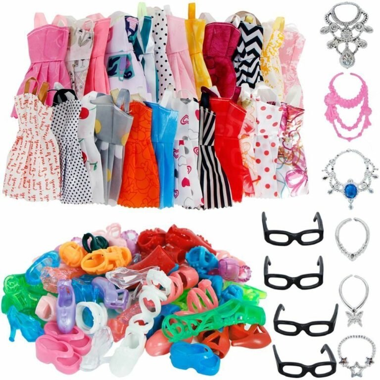 Dolls & accessories
